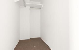 1 bed, 1 bath, 697 sqft, $4,500, Unit 7C