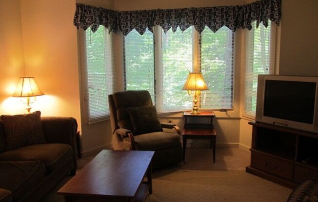 Chapel Hill - Mill Creek 2BR/2BA FURNISHED Townhouse