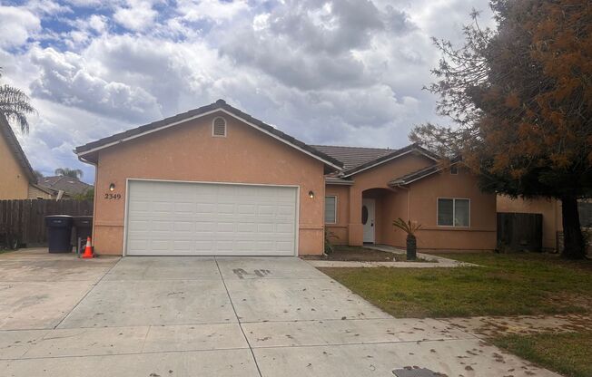 Nice house for rent in Tulare!