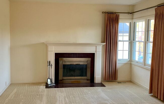 Coming soon! Spacious 4br / 2ba with bonus room!