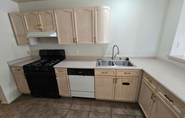 2 beds, 2 baths, $1,675