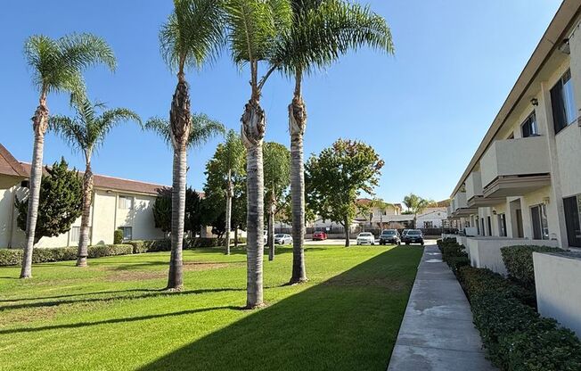 Castle Park Garden Apartments