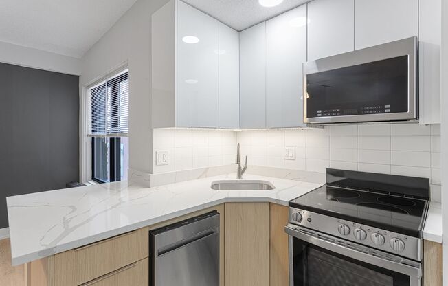1 bed, 1 bath, 408 sqft, $1,750, Unit 4A