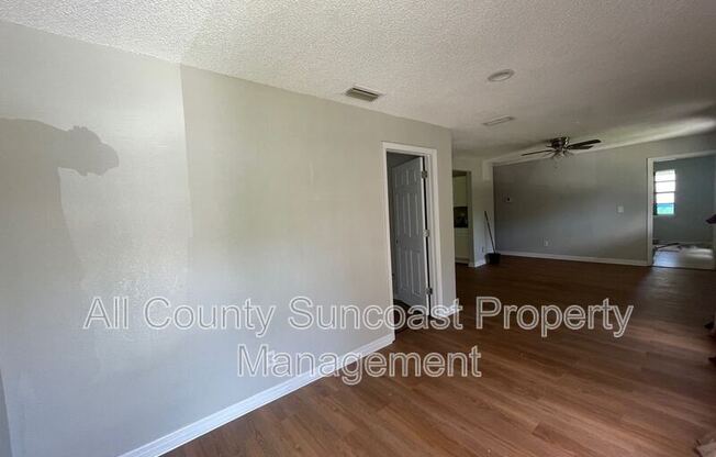 2 beds, 1 bath, 924 sqft, $1,695