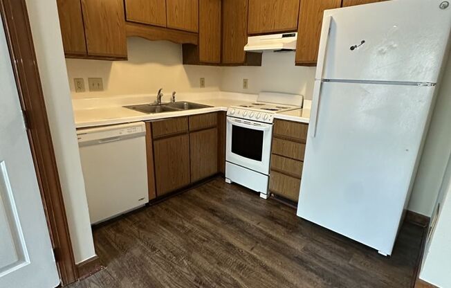 1 Bedroom 1 Bathroom Condo!