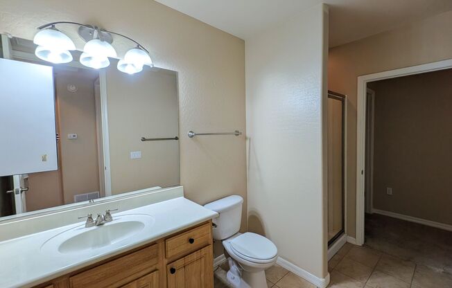 2 beds, 2 baths, $1,750, Unit Unit 2027