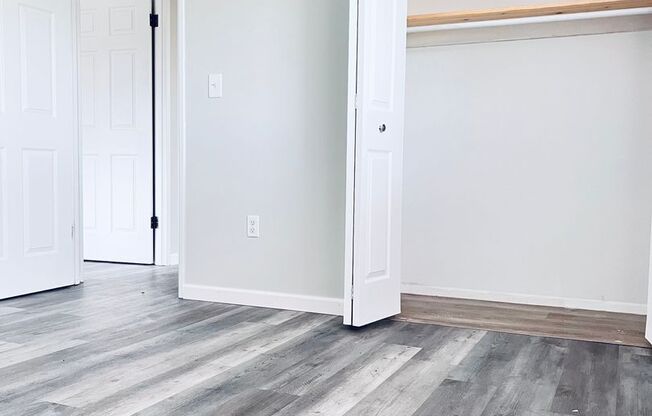 Dina Towers Condominiums