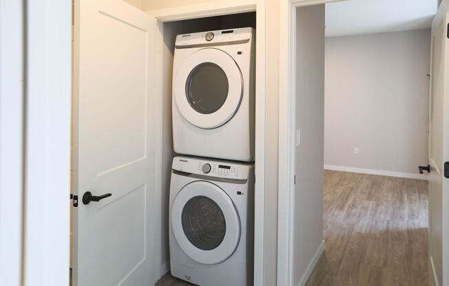 1 bed, 1 bath, 738 sqft, $1,600, Unit 209