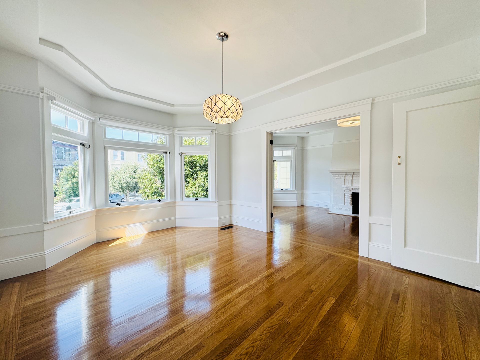 Bernal/Mission/Noe: Updated Flat w/ Shared Yard & in-unit W/D