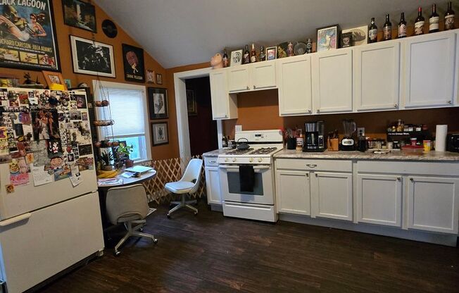 4 Bedroom 1.5 Bath Single Family Home for Rent