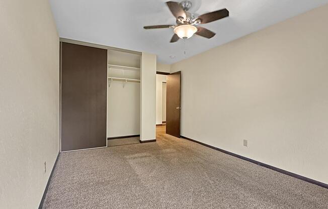 2 beds, 1 bath, 963 sqft, $1,415