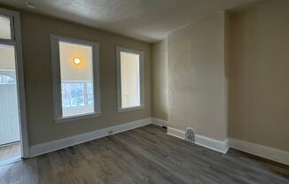 3 beds, 1 bath, $1,400