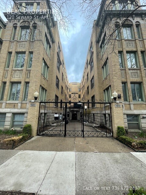 120 Seward St