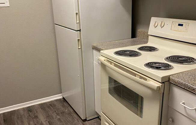 1 bed, 1 bath, 752 sqft, $805, Unit 84-B