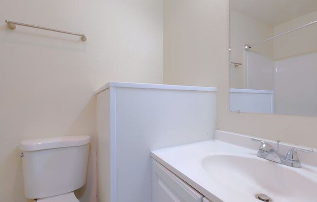 1 bed, 1 bath, 485 sqft, $825, Unit H106