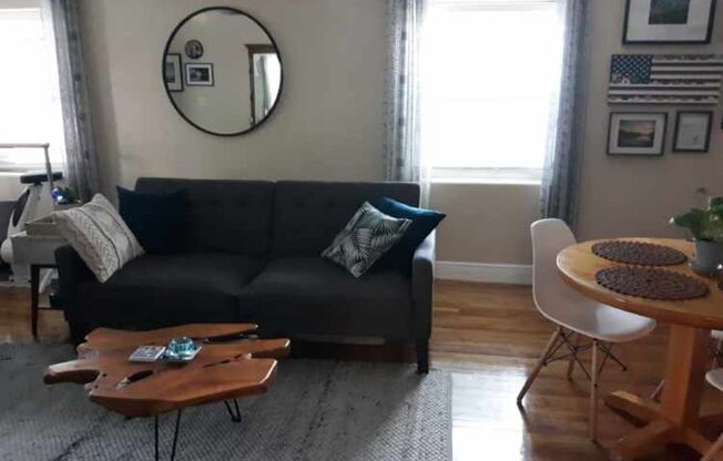 2 beds, 1 bath, $1,450