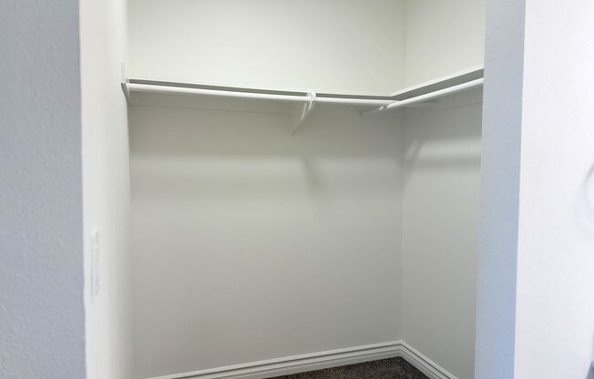 2 beds, 1.5 baths, 816 sqft, $2,175, Unit B19