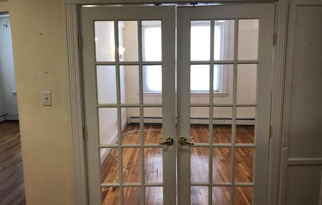 17 Lothian Rd, Brighton MA 101