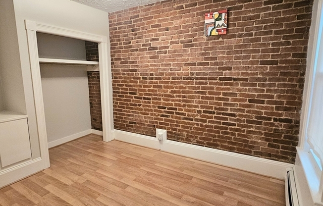 18 MEAD ST