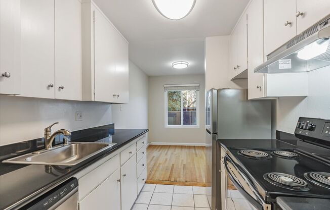 1 bed, 1 bath, $2,895, Unit 107