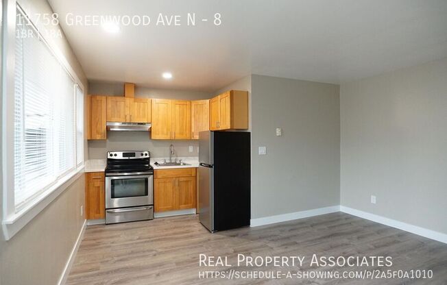 11758 GREENWOOD AVE N