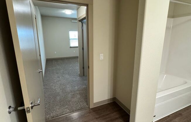 2 beds, 2 baths, 1,057 sqft, $1,646, Unit 89