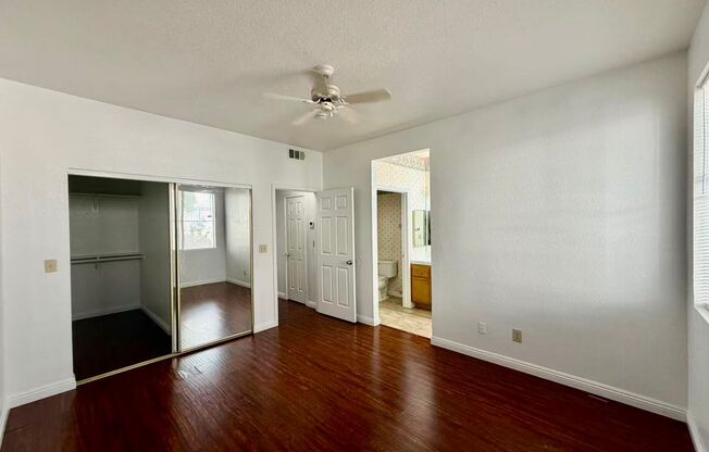 2 beds, 2 baths, $1,300, Unit # B 20 1045