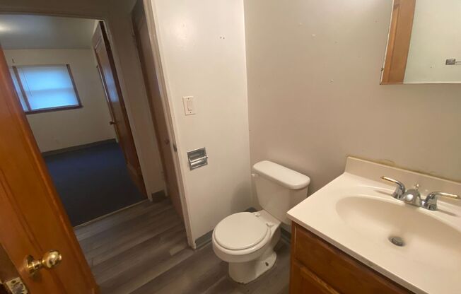 1 bed, 1 bath, $825, Unit 9