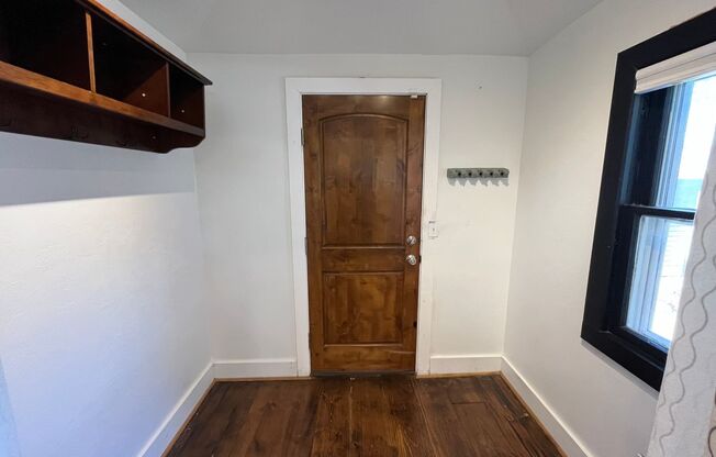 3 beds, 2 baths, $2,200