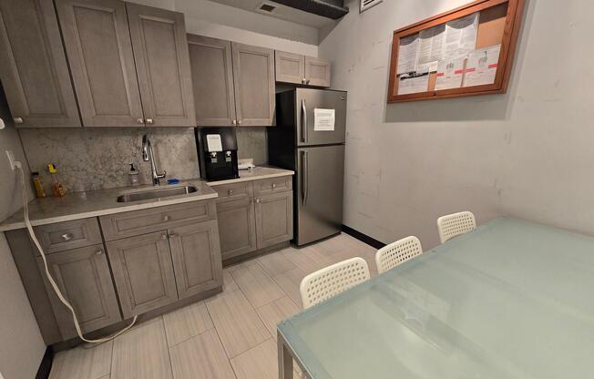 2409 41 AVE