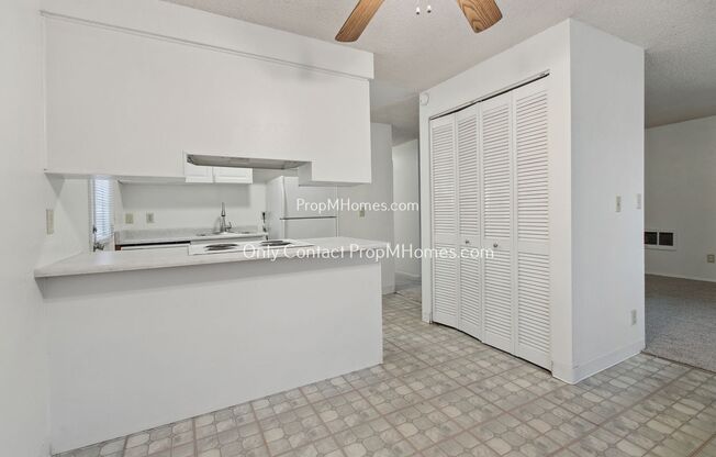 3 beds, 1.5 baths, $1,899, Unit 1583 NE Hacienda Avenue