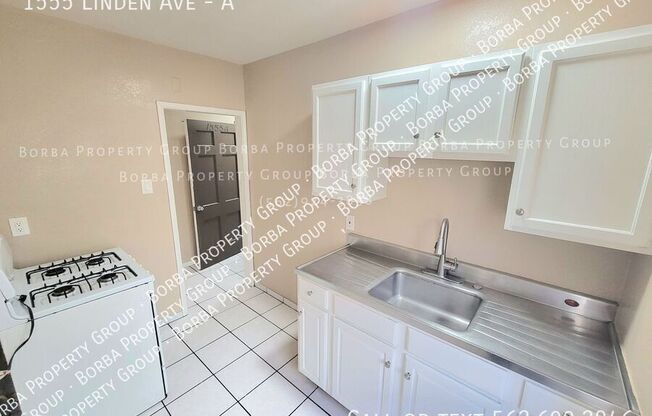 1555 LINDEN AVE
