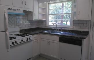 2734 GLENVALLEY DR