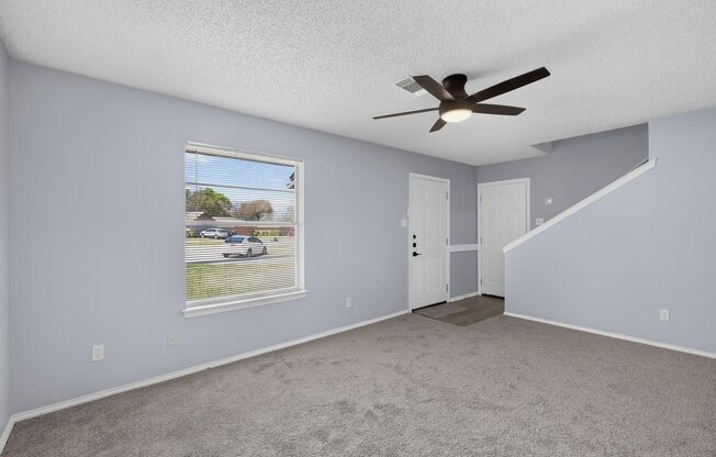 3 Bed 2 Bath Two Story Duplex in Duncanville!