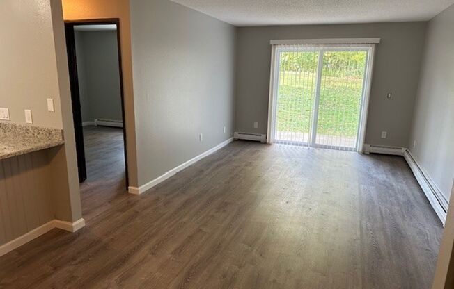 1 bed, 1 bath, 675 sqft, $1,195, Unit 303