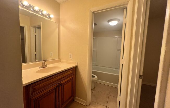 2 beds, 2 baths, $1,300, Unit # 1205