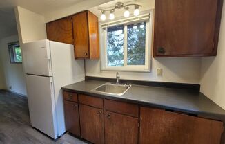 1 bed, 1 bath, $1,075, Unit 14308