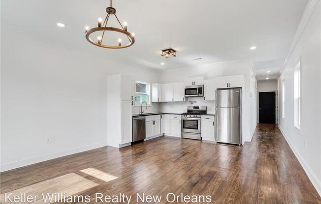 2324-2326 Allen Street