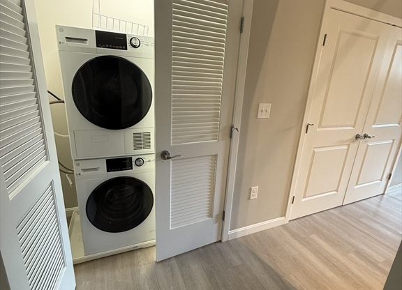 1 bed, 1 bath, 525 sqft, $1,850, Unit 103