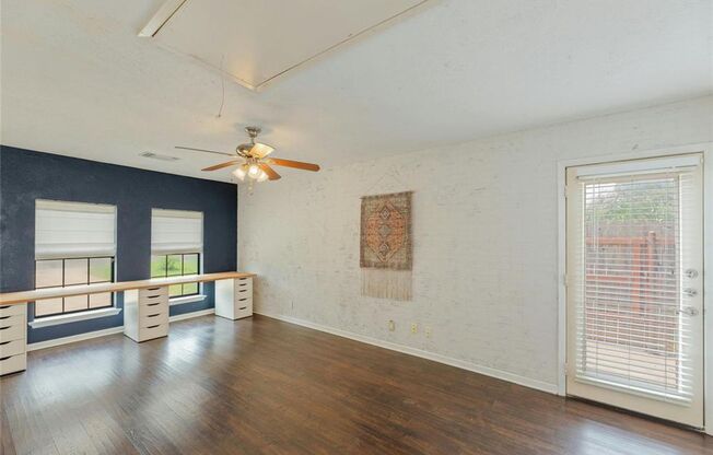 Charming 3-Bedroom Home for Lease in Old Town Georgetown