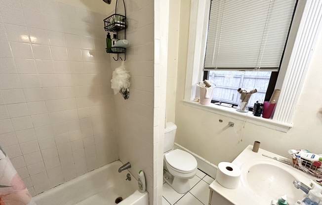 Studio, 1 bath, $2,500, Unit 16