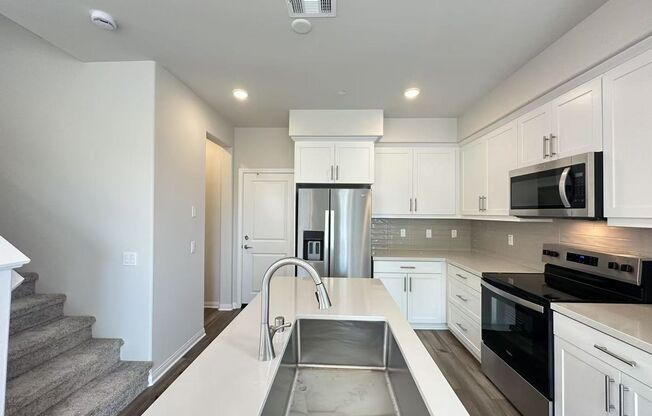 3 BEDROOM HOME FOR LEASING IN Upland