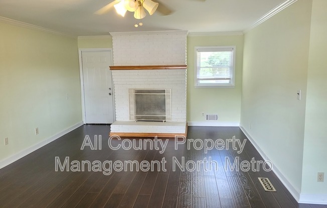 2437 LOWER ROSWELL RD
