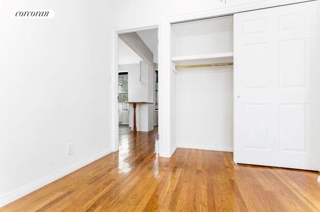 542 E 82 ST
