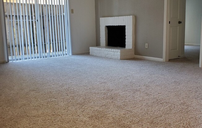 2 beds, 2 baths, 1,003 sqft, $1,170, Unit 3203