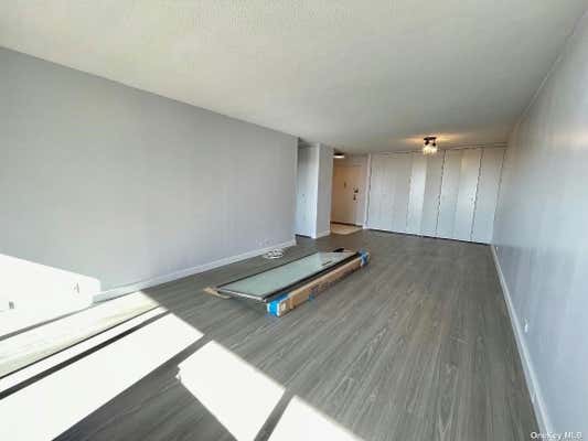 1 bed, 1 bath, 729 sqft, $2,800