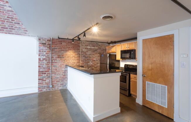 1 bed, 1 bath, 700 sqft, $1,450, Unit G3