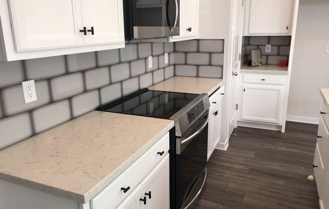 3 beds, 2.5 baths, $2,995, Unit # 65101