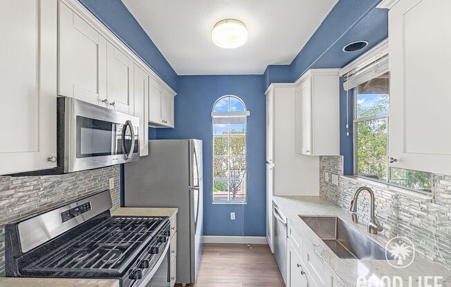 Single-Level Mira Mesa Condo with Balcony, AC & Garage Parking