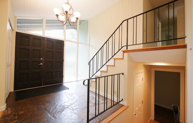 3 Beds and 3 Baths Plus Office Private Single-family Home is Available for Rent!